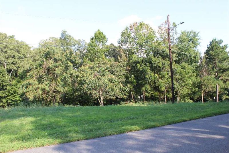 328 W Queen St, Hillsborough, NC 27278
