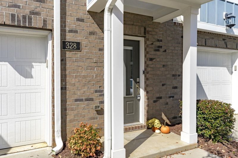 328 Skymont Dr, Holly Springs, NC 27540