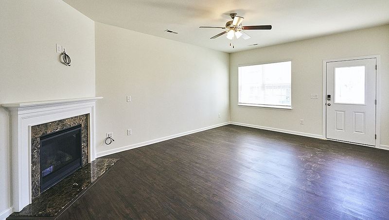 328 Spaulding St, Burlington, NC 27215
