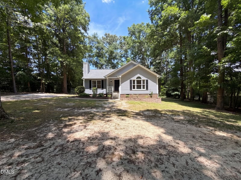 328 Thornwood Ln, Youngsville, NC 27596