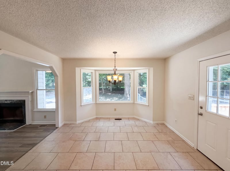 328 Thornwood Ln, Youngsville, NC 27596