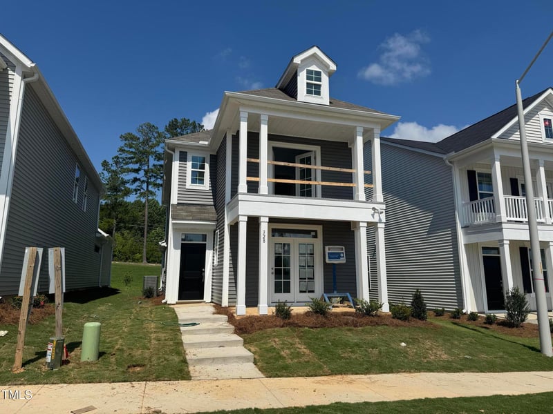 328 White Oak Garden Way #220, Garner, NC 27529