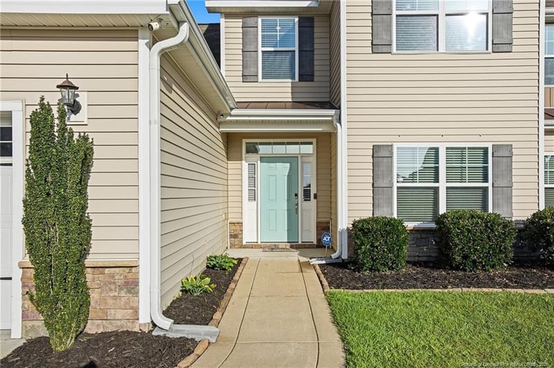328 Whitestone Dr, Fayetteville, NC 28312