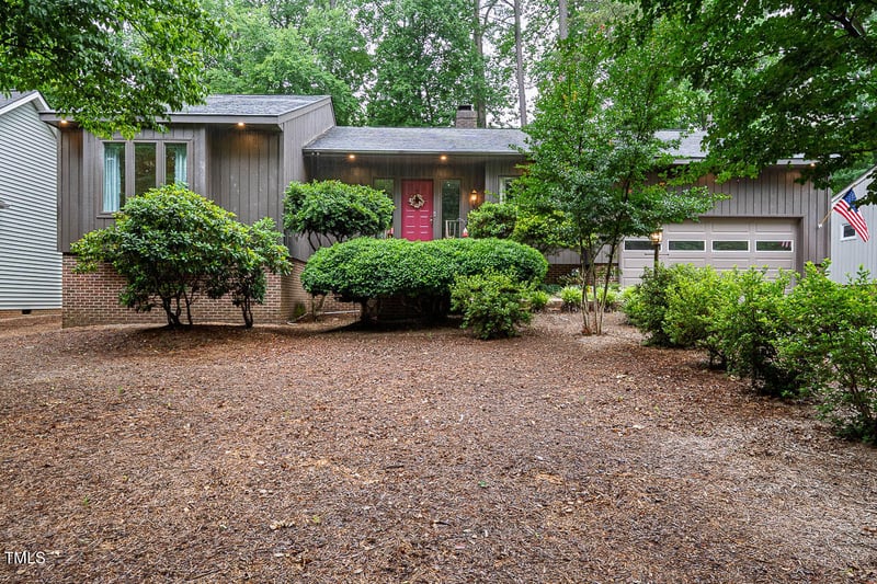 3285 Edinburgh Dr, Sanford, NC 27332