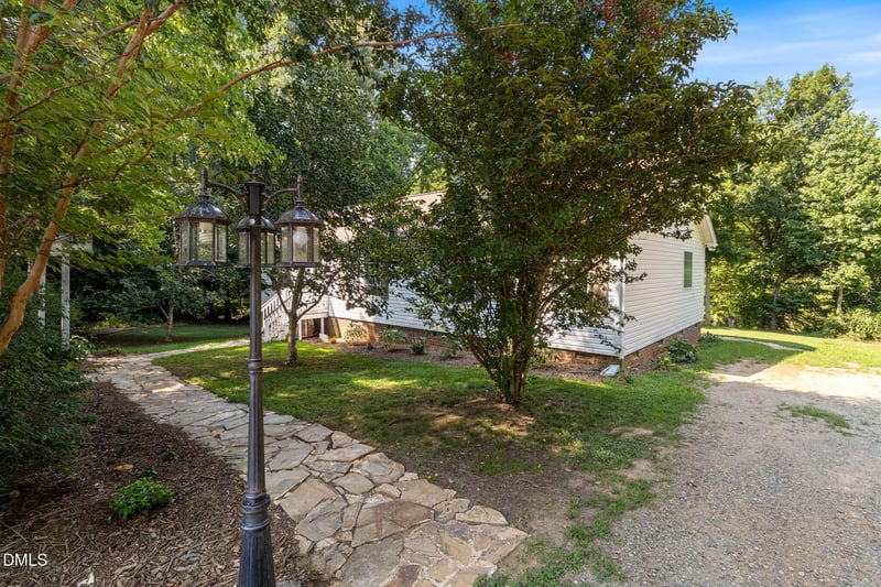 3286 Nc 54 Hw, Haw River, NC 27258