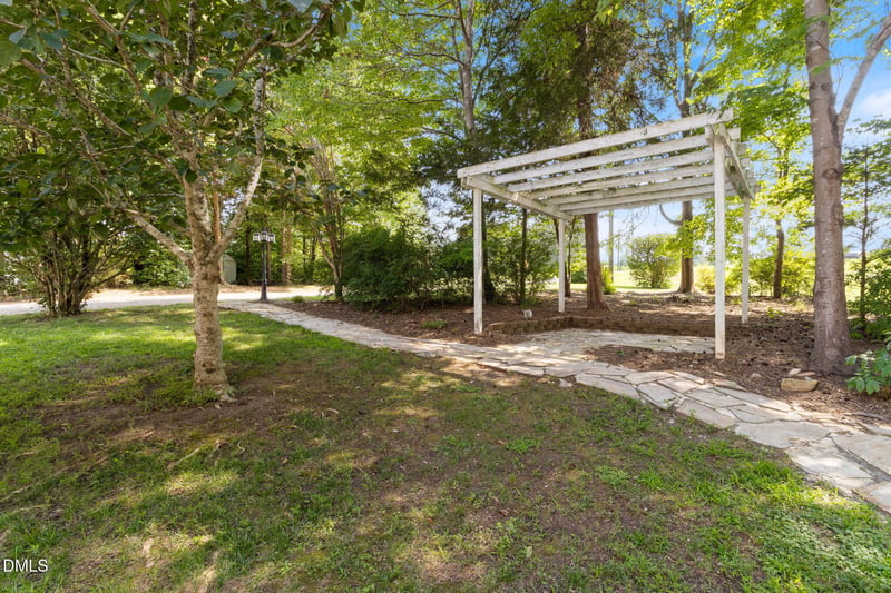 3286 Nc 54 Hw, Haw River, NC 27258
