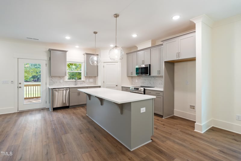 3288 Edinburgh Dr, Sanford, NC 27332