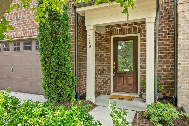 329 Castle Rock Ln, Cary, NC 27519
