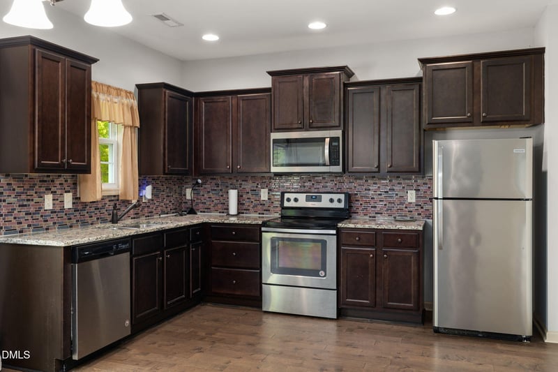 329 Chamberlain Dr, Clayton, NC 27527
