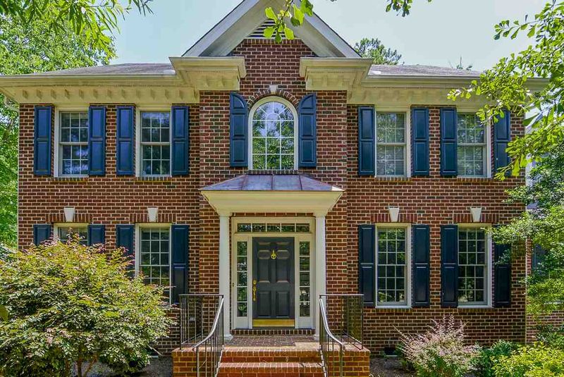 329 Chanticlair Dr, Apex, NC 27502
