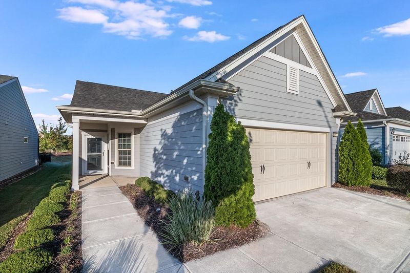 329 Currituck Ln, Durham, NC 27703