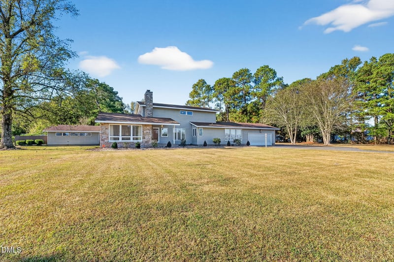 329 Ditchbank Rd, Goldsboro, NC 27534