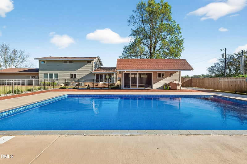 329 Ditchbank Rd, Goldsboro, NC 27534
