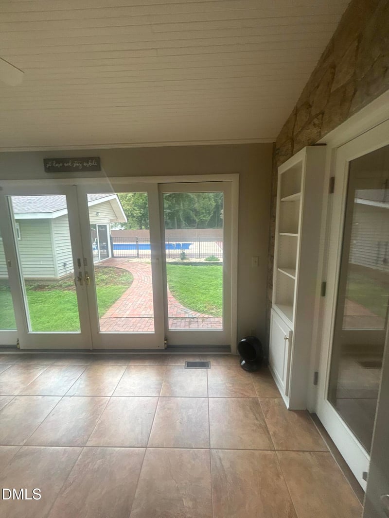 329 Ditchbank Rd, Goldsboro, NC 27534