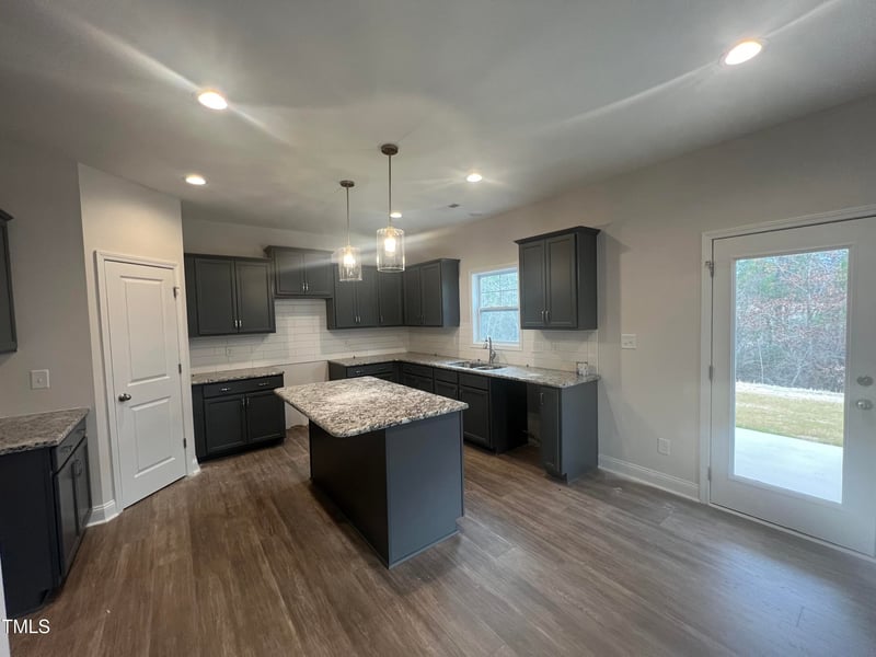 329 Edwinstowe Ave, Fayetteville, NC 28311