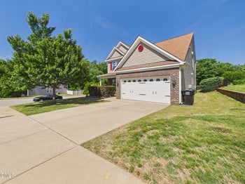 329 Florence Dr, Clayton, NC 27527
