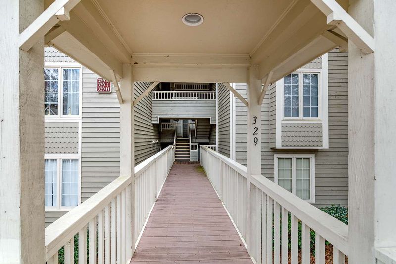 329 Glen Echo Ln #K, Cary, NC 27518