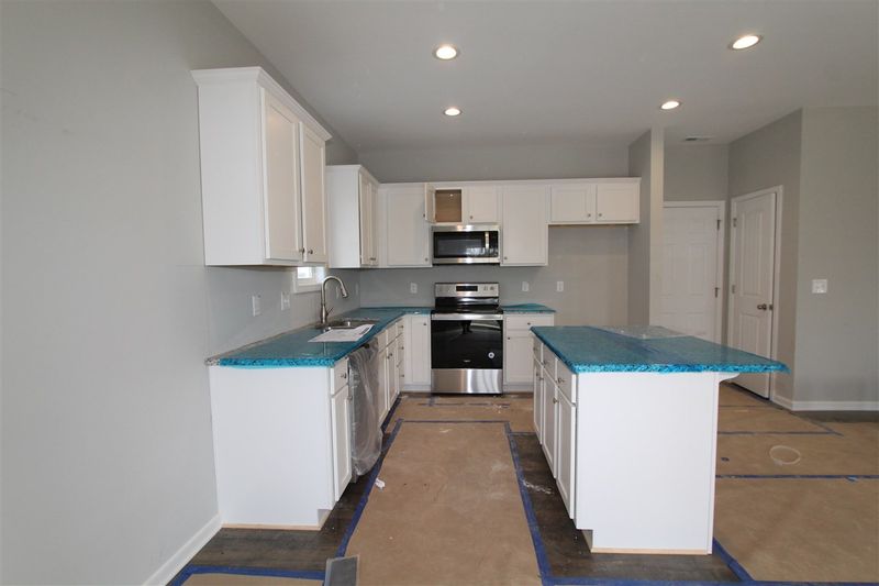 329 S Kramer Pa, Clayton, NC 27527