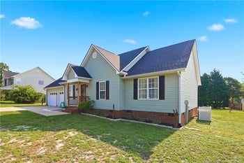 329 Northview Dr, Sanford, NC 27332