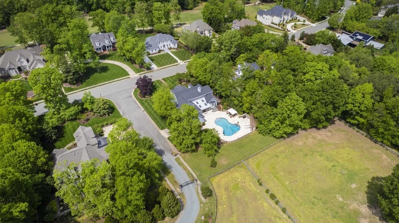 329 Nottingham Dr, Chapel Hill, NC 27517
