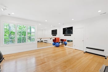 329 Nottingham Dr, Chapel Hill, NC 27517