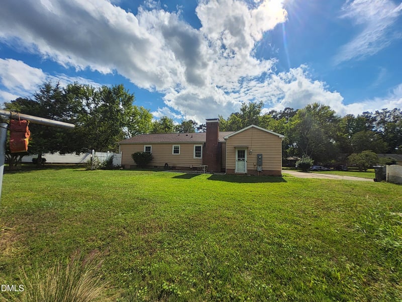 329 Rippling Stream Rd, Durham, NC 27704