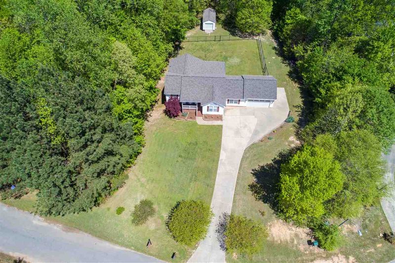 329 Riverstone Dr, Clayton, NC 27527
