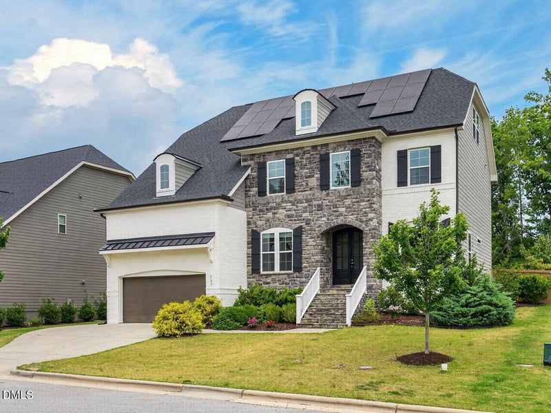 329 Royal Delta Dr, Cary, NC 27519