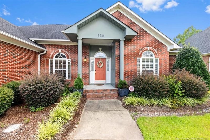 329 Summerchase Dr, Fayetteville, NC 28311