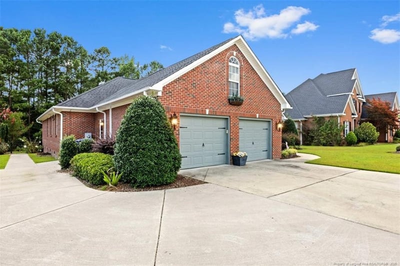 329 Summerchase Dr, Fayetteville, NC 28311
