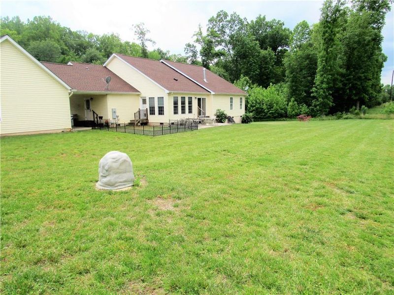 3290 Van Dr, Burlington, NC 27215
