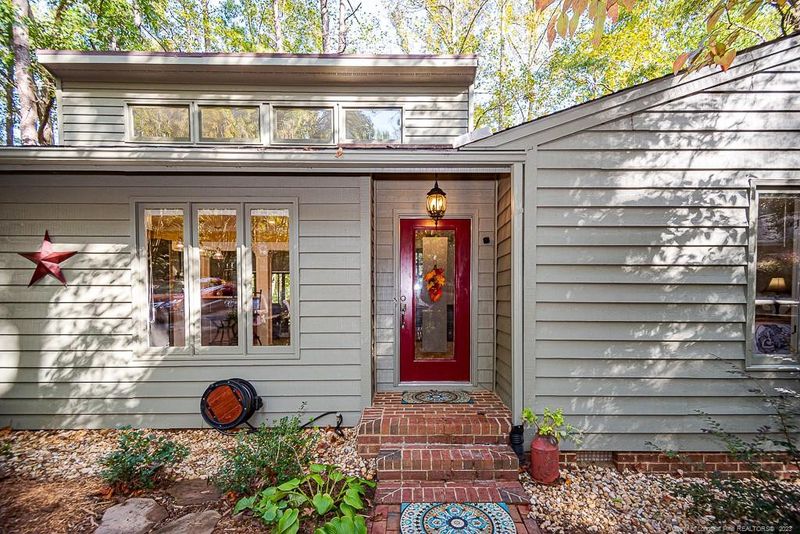 3291 Leeds Ct, Sanford, NC 27332