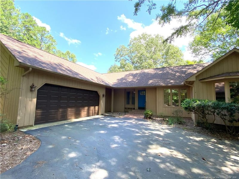 3299 Liverpool Dr, Sanford, NC 27332