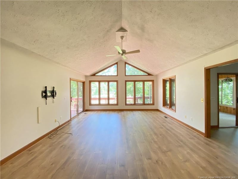 3299 Liverpool Dr, Sanford, NC 27332