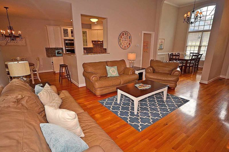33 Arrowwood Ct, Durham, NC 27712