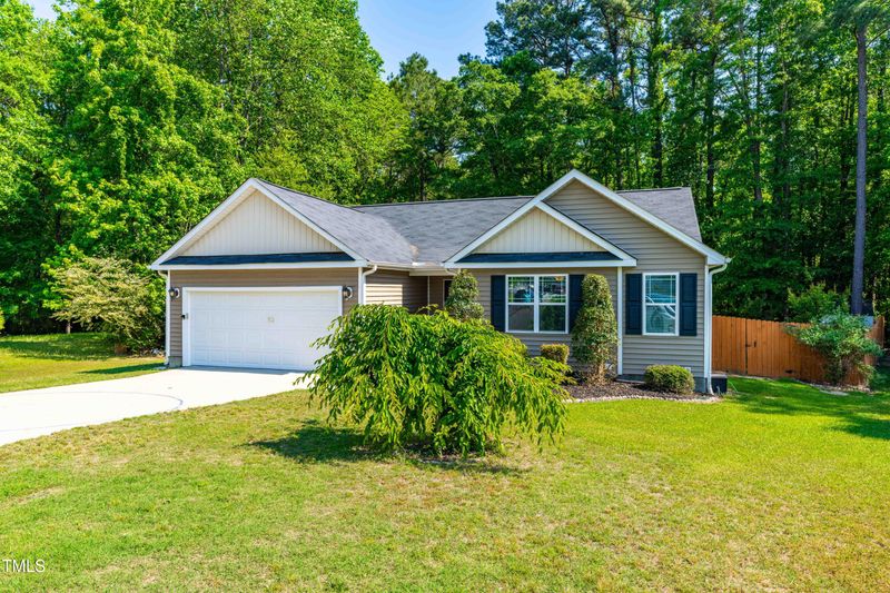 33 Carrington Cir, Angier, NC 27501