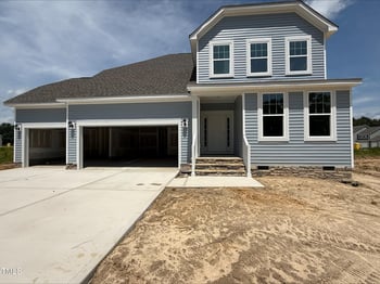 33 Celtic Ln, Lillington, NC 27546
