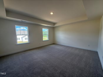 33 Celtic Ln, Lillington, NC 27546