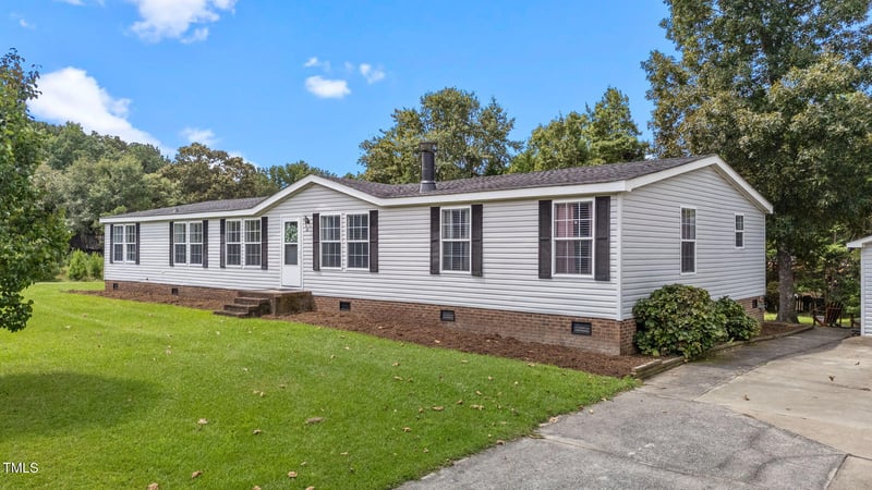 33 Chaucer Pl, Four Oaks, NC 27524