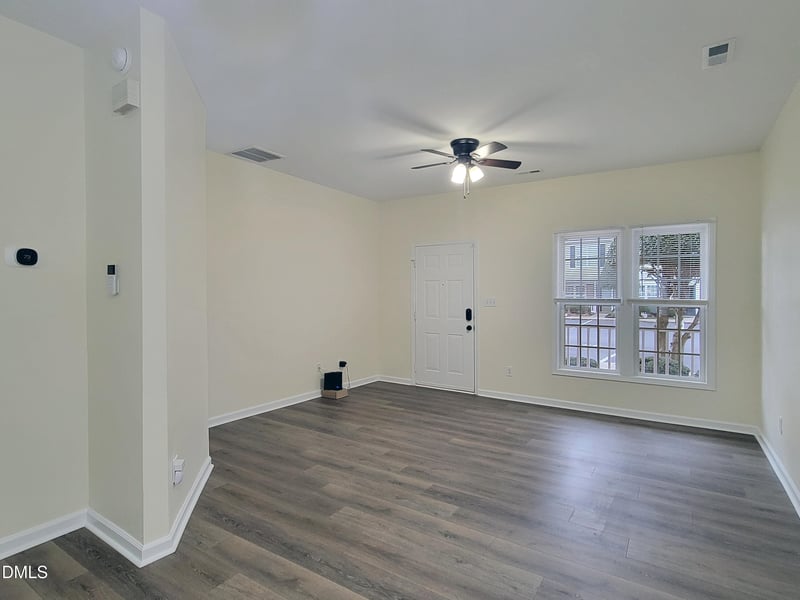 33 Cheltenham Dr, Clayton, NC 27520