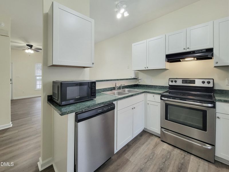 33 Cheltenham Dr, Clayton, NC 27520