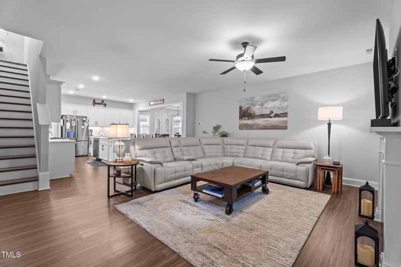 33 Davidson St, Clayton, NC 27527