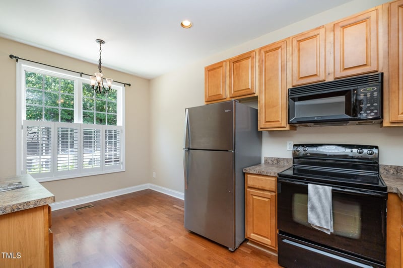 33 Grapevine Trl, Durham, NC 27707
