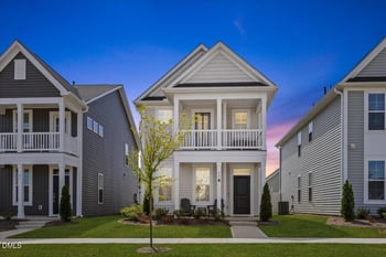 33 Pear Blossom Pw, Clayton, NC 27520