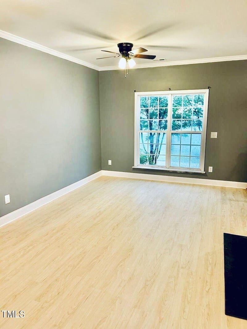 33 Sharpstone Ln, Durham, NC 27703