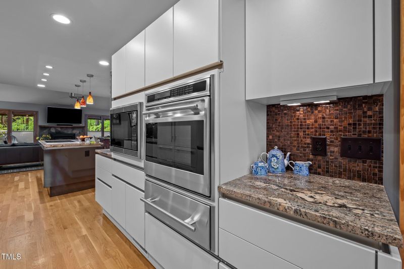 33 Stoneridge Cir, Durham, NC 27705
