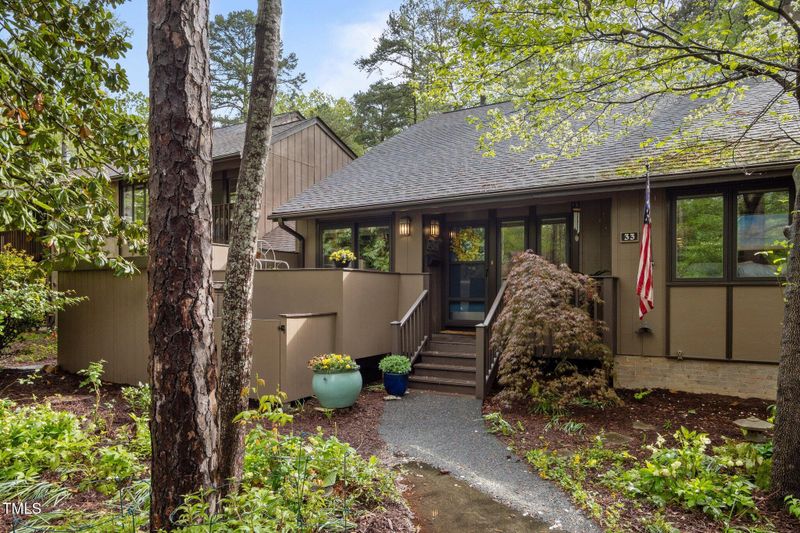 33 Stoneridge Cir, Durham, NC 27705