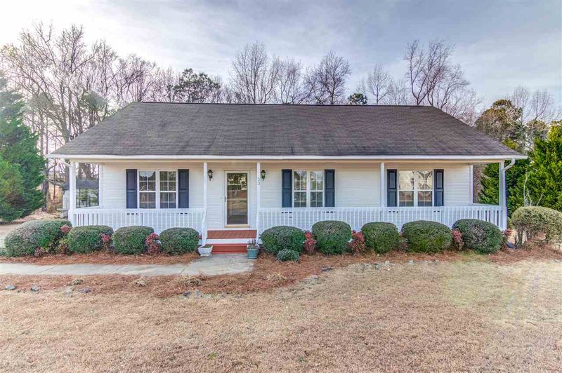 33 Trail Ridge Dr, Benson, NC 27504
