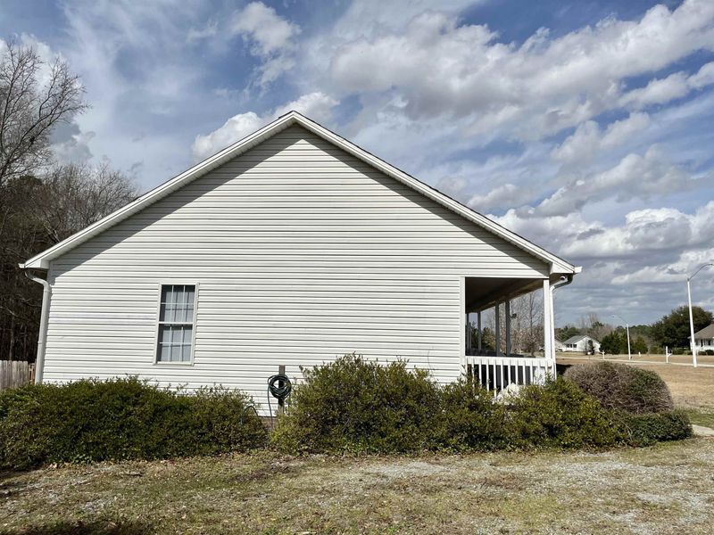 33 Trail Ridge Dr, Benson, NC 27506