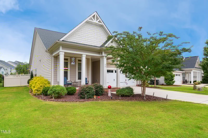 33 Village Walk Dr, Chapel Hill, NC 27517
